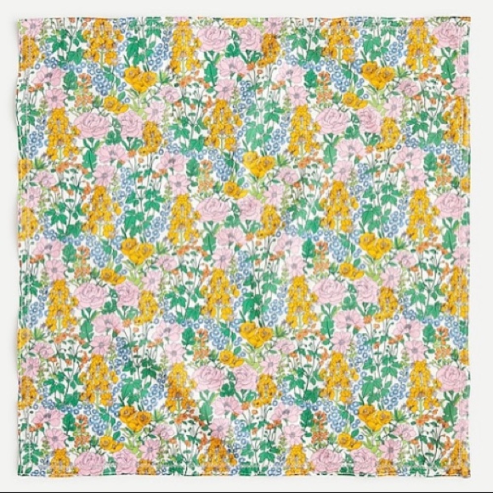 Square scarf in Liberty® print